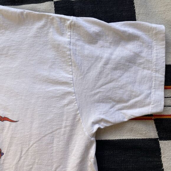 Vintage FAO Schwarz Fifth Avenue Graphic Tee Shirt. XL. Single Stitch. Cotton. - Picture 5 of 15